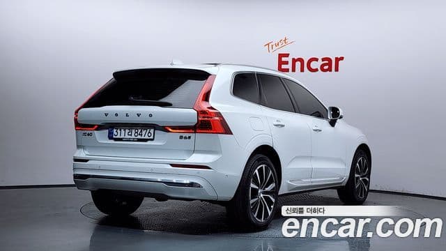 Volvo XC60 2024 — фото 2 из 20