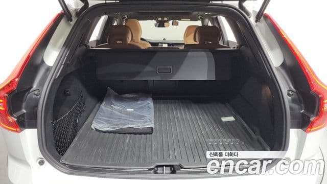 Volvo XC60 2024 — ფოტო 20/20