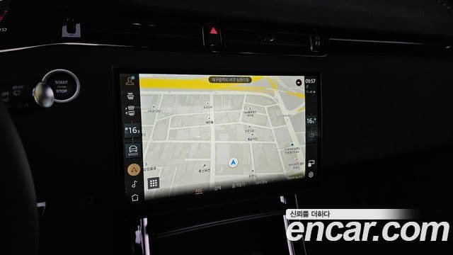 Land Rover Range Rover Evoque 2025 — ფოტო 12/20
