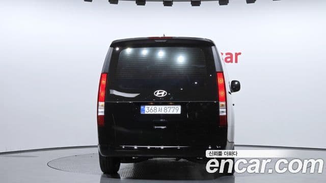 Hyundai Staria 2026 — фото 4 из 20