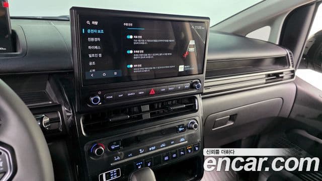 Hyundai Staria 2026 — фото 17 из 20