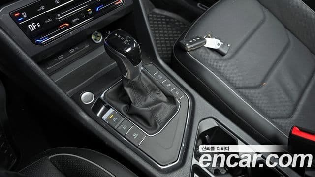 Volkswagen Tiguan Allspace 2022 — Şəkil 8/20