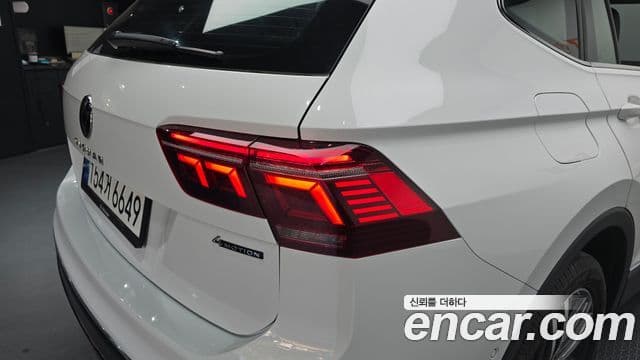 Volkswagen Tiguan Allspace 2022 — Şəkil 17/20