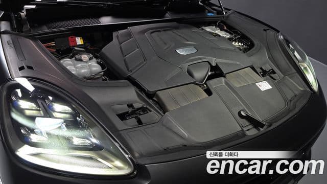 Porsche Cayenne 2023 — фото 6 из 20