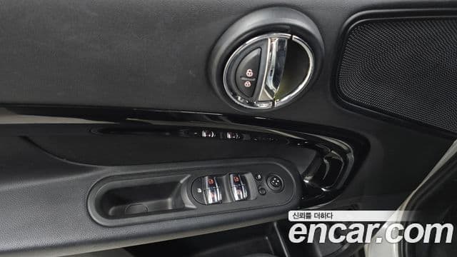 Mini Cooper D Countryman 2021 — Şəkil 19/20