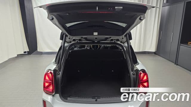 Mini Cooper D Countryman 2021 — Photo 13/32