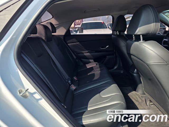 Hyundai Avante 2022 — Şəkil 12/20