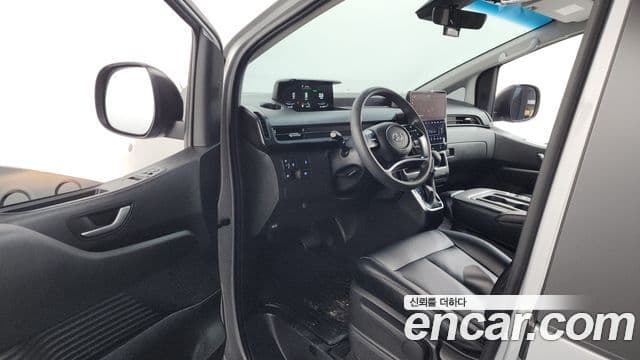 Hyundai Staria 2022 — фото 10 из 20