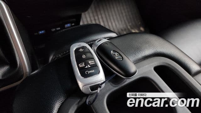 Hyundai Staria 2022 — фото 15 из 20