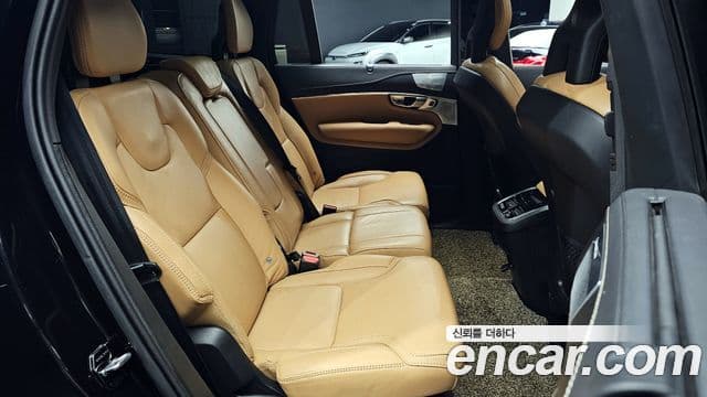 Volvo XC90 2021 — ფოტო 12/20