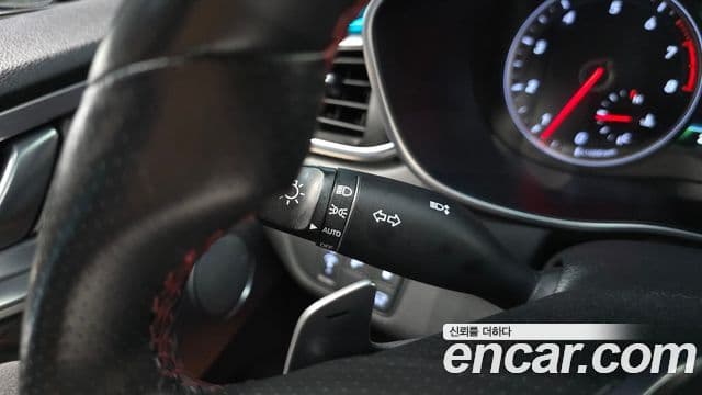 Genesis G70 2019 — Şəkil 16/33