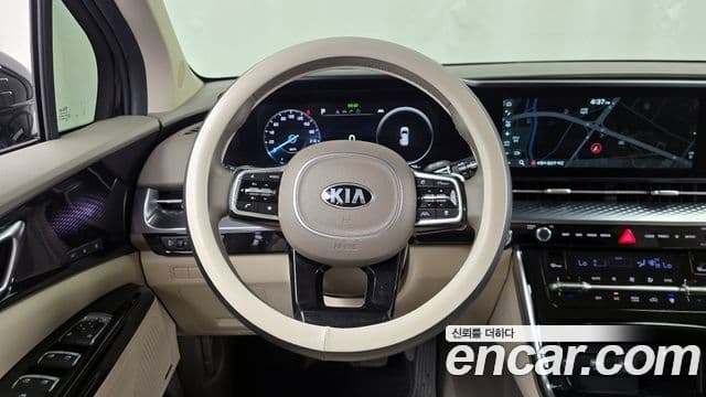 Kia Carnival 2021 — Şəkil 13/20