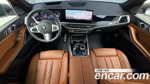 BMW X7 2024 — Фото 7/20
