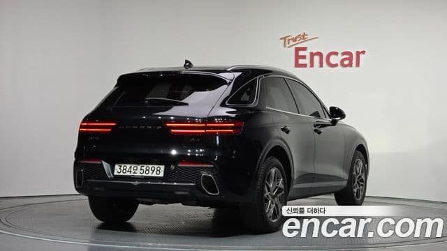 Genesis GV70 2021 — ფოტო 2/20