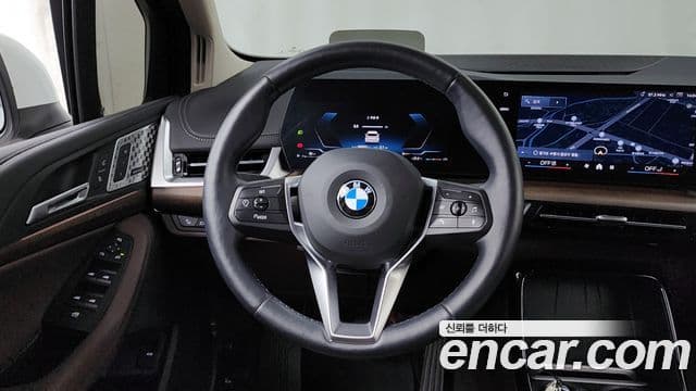 BMW 2 Series Active Tourer 2024 — ფოტო 13/20
