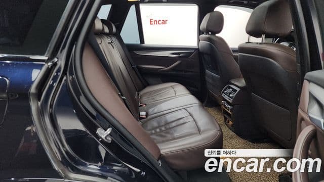 BMW X5 2018 — фото 11 из 20