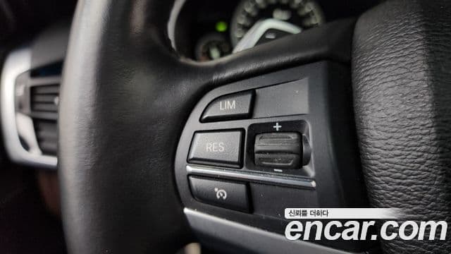 BMW X5 2018 — фото 18 из 20