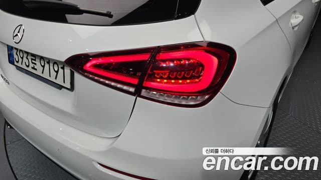 Mercedes-Benz A-Class 2020 — ფოტო 4/33