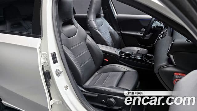 Mercedes-Benz A-Class 2020 — ფოტო 15/33