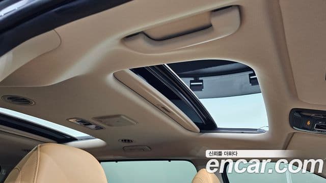 Kia Carnival 2023 — фото 20 из 20