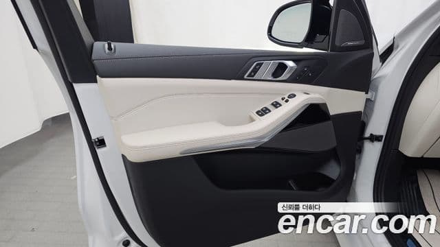 BMW X5 2025 — Photo 27/32