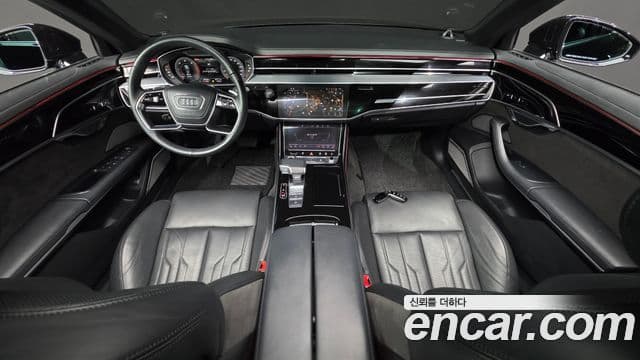 Audi A8 2021 — ფოტო 7/20