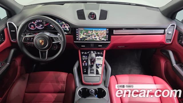 Porsche Cayenne 2023 — Photo 6/20