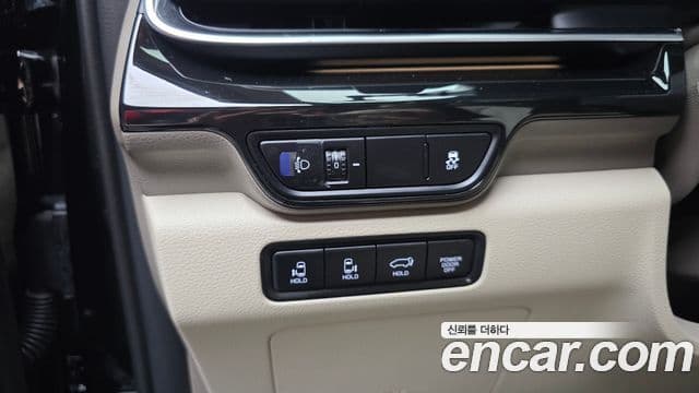 Kia Carnival 2024 — Şəkil 15/20