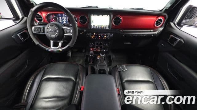 Jeep Wrangler 2021 — ფოტო 7/20
