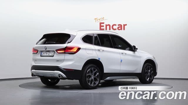 BMW X1 2021 — Фото 2/20