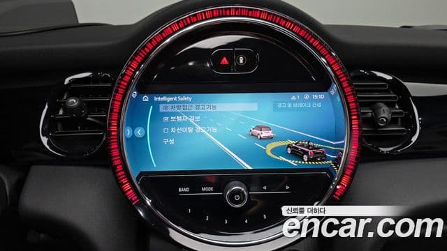 Mini Cooper S Convertible 2024 — Фото 15/20