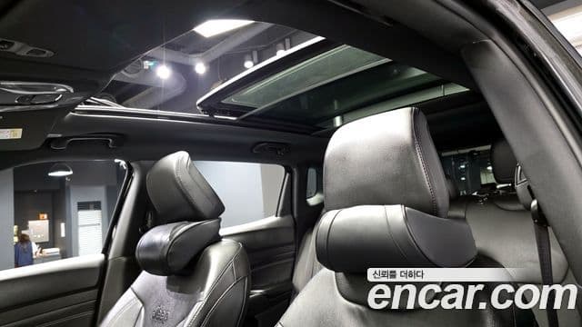 Jeep Compass 2022 — ფოტო 16/20