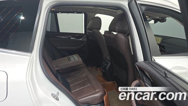 BMW X3 2018 — фото 11 из 20