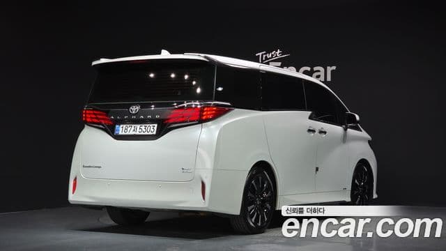 Toyota Alphard 2023 — Şəkil 2/20