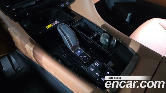 Toyota Alphard 2023 — фото 9 из 20