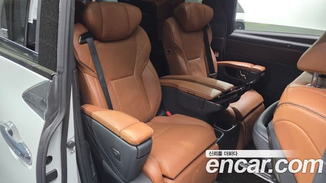 Toyota Alphard 2023 — Şəkil 11/20