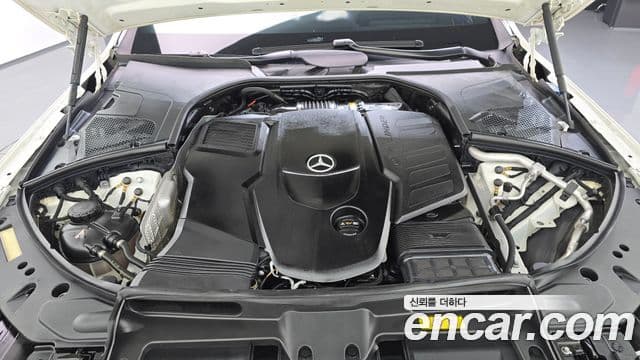 Mercedes-Benz S-Class 2021 — Photo 4/37