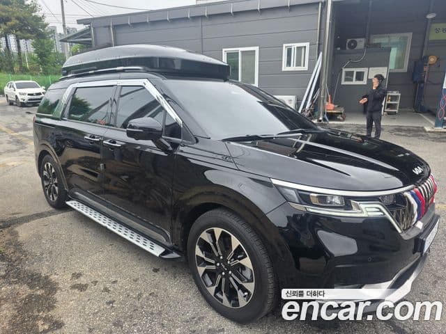 Kia Carnival 2023 — Фото 4/20