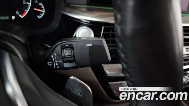 BMW 5 Series 2019 — Şəkil 20/20