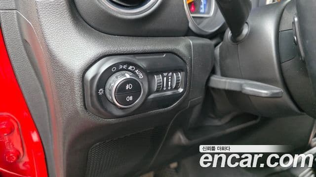 Jeep Wrangler 2021 — Şəkil 18/20
