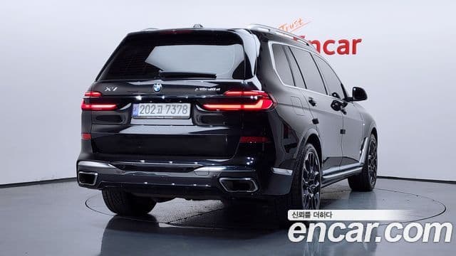 BMW X7 2024 — Photo 11/20