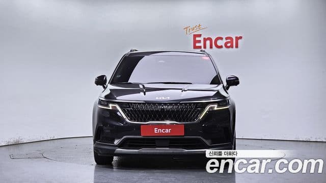 Kia Carnival 2022 — ფოტო 3/20