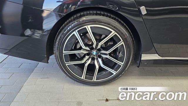 BMW 7 Series 2024 — ფოტო 5/20