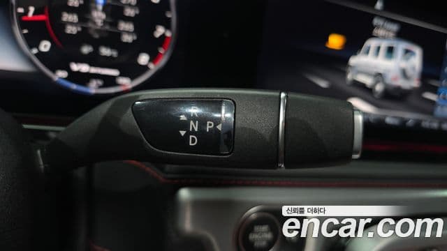 Mercedes-Benz G-Class 2019 — Şəkil 9/20