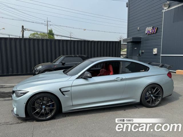 BMW M4 2018 — Şəkil 6/11