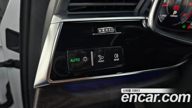 Audi Q7 2020 — фото 20 из 20