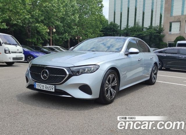 Mercedes-Benz E-Class 2024 — Şəkil 1/20