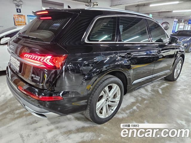 Audi Q7, 2022