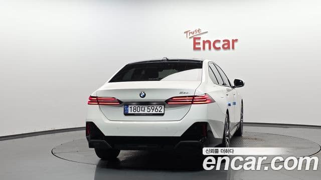 BMW 5 Series 2024 — Şəkil 4/20