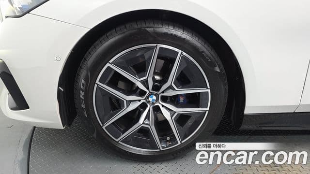 BMW 5 Series 2024 — Şəkil 5/20
